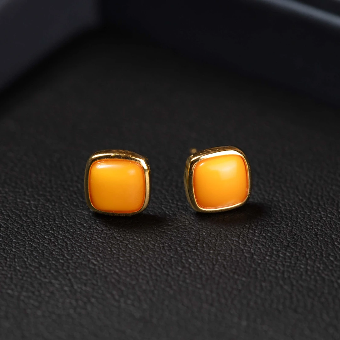 925银镶蜜蜡耳钉约5mm多样性发一B1560001