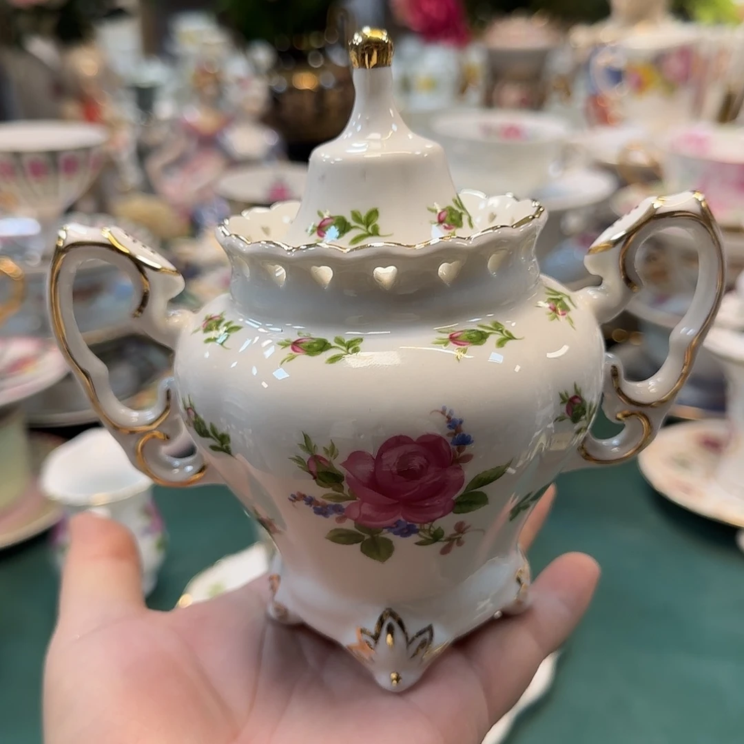 冠衡外贸陶瓷有限公司