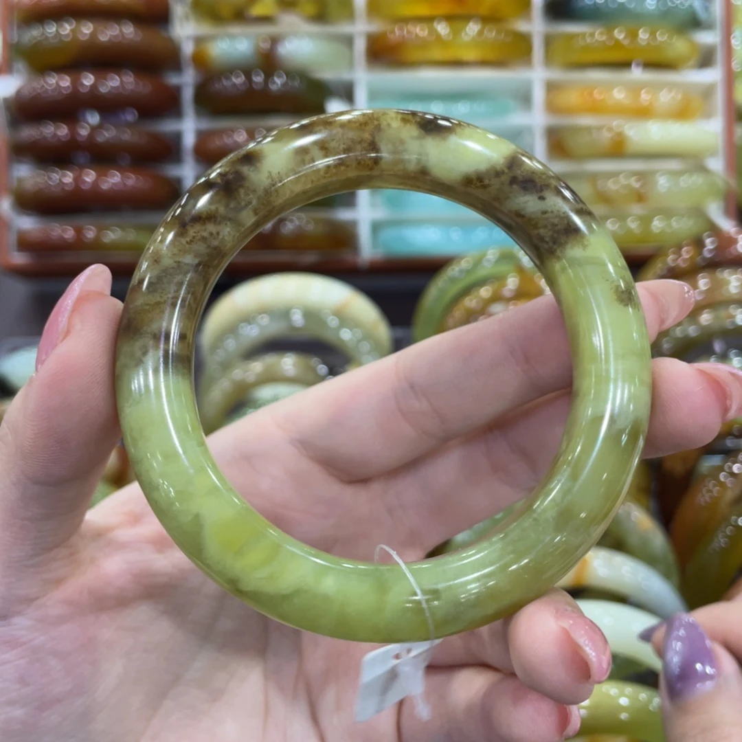 蛇纹石玉未镶嵌手镯