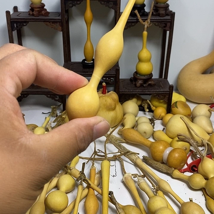 ****娜手把精品文玩葫芦