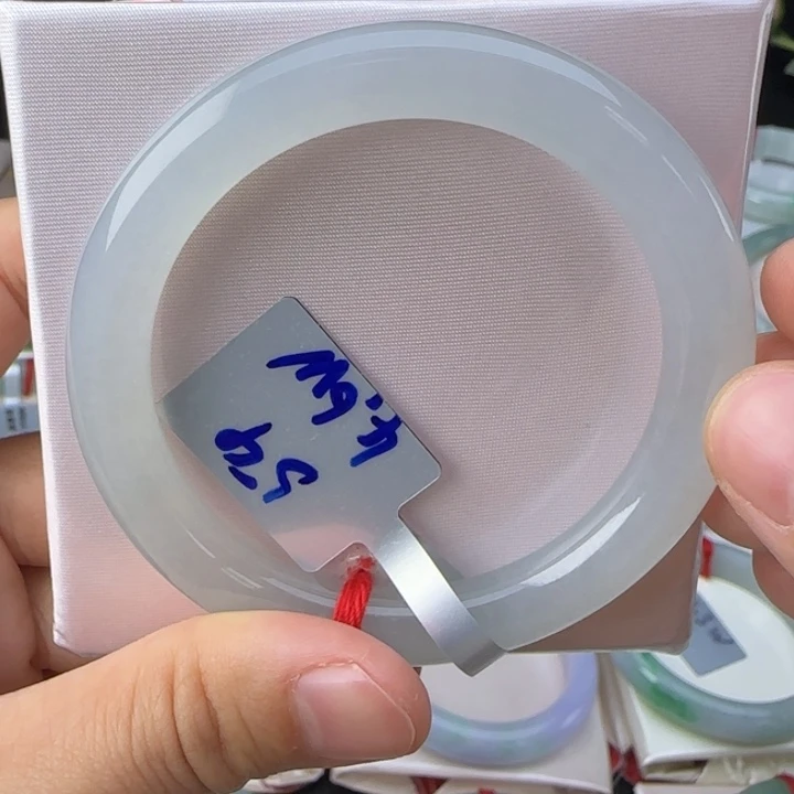 未镶嵌手镯翡翠翡翠手镯