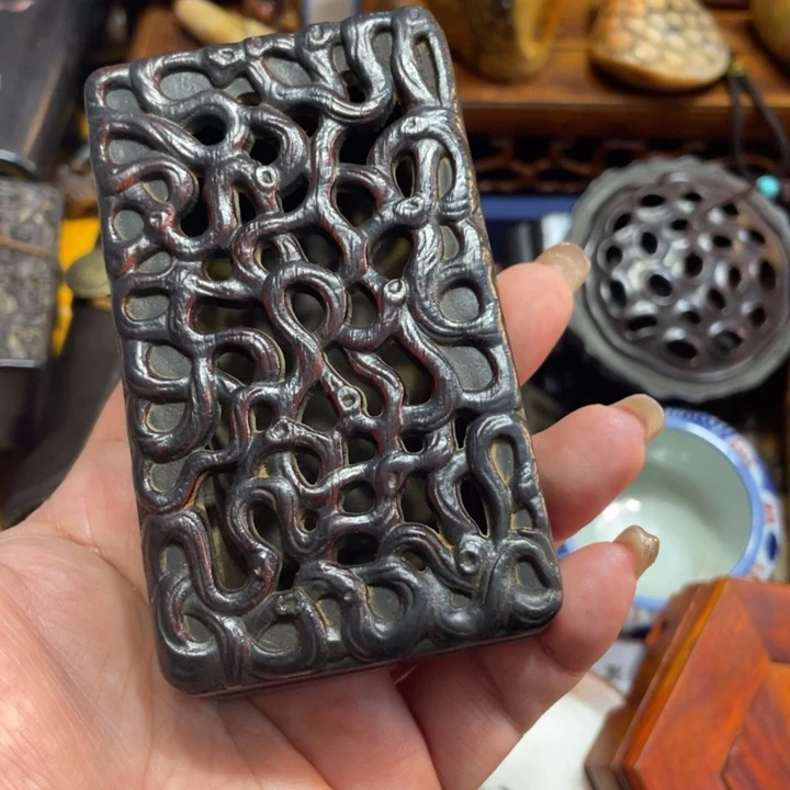 用***9端景台紫檀木类陶瓷艺术家的作品