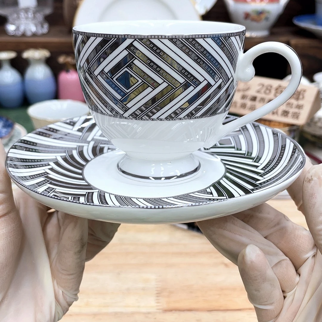 鹿屋家的美丽咖啡杯