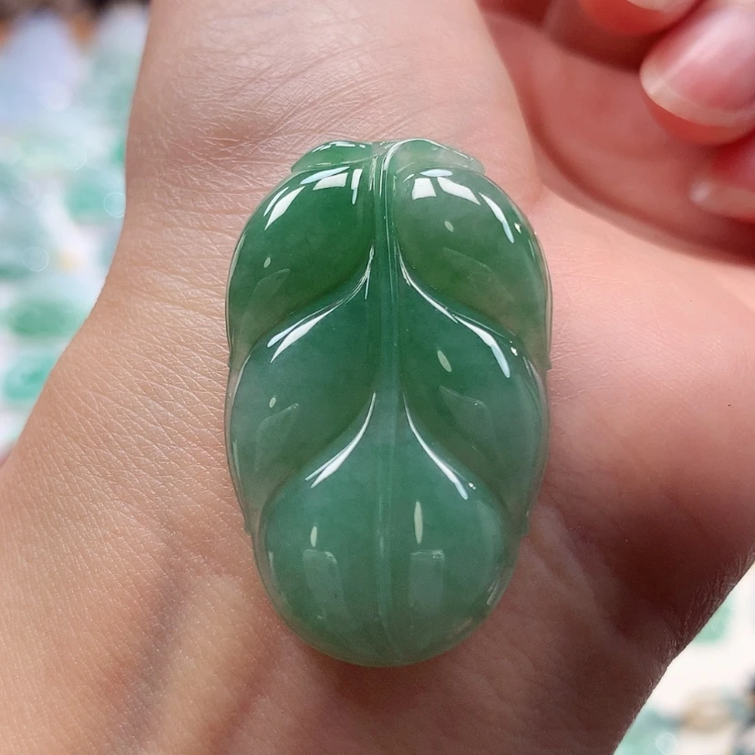 【闪购商品】翡翠未镶嵌吊坠(不含链)