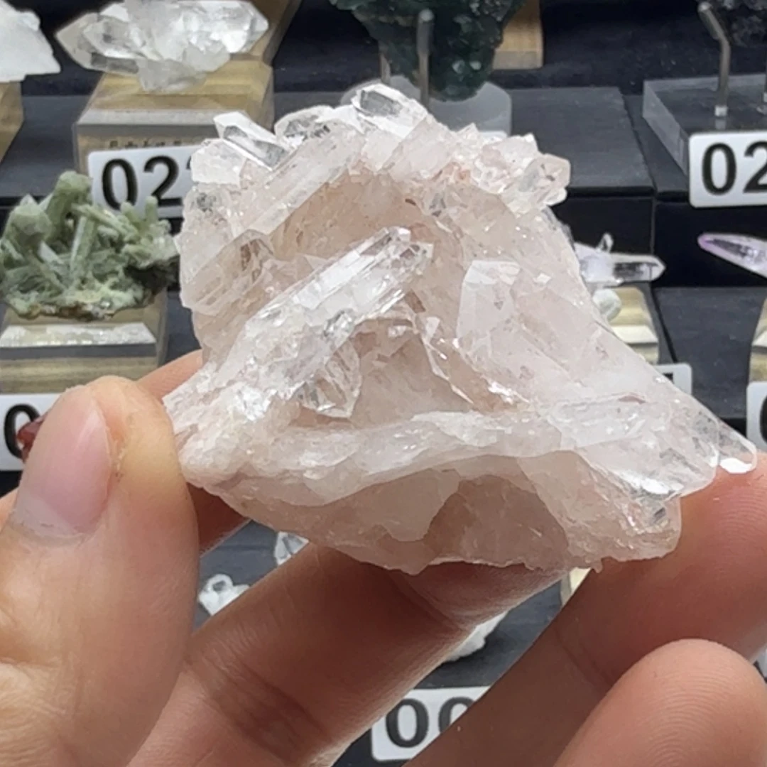 石材粉色利姆利亚水晶