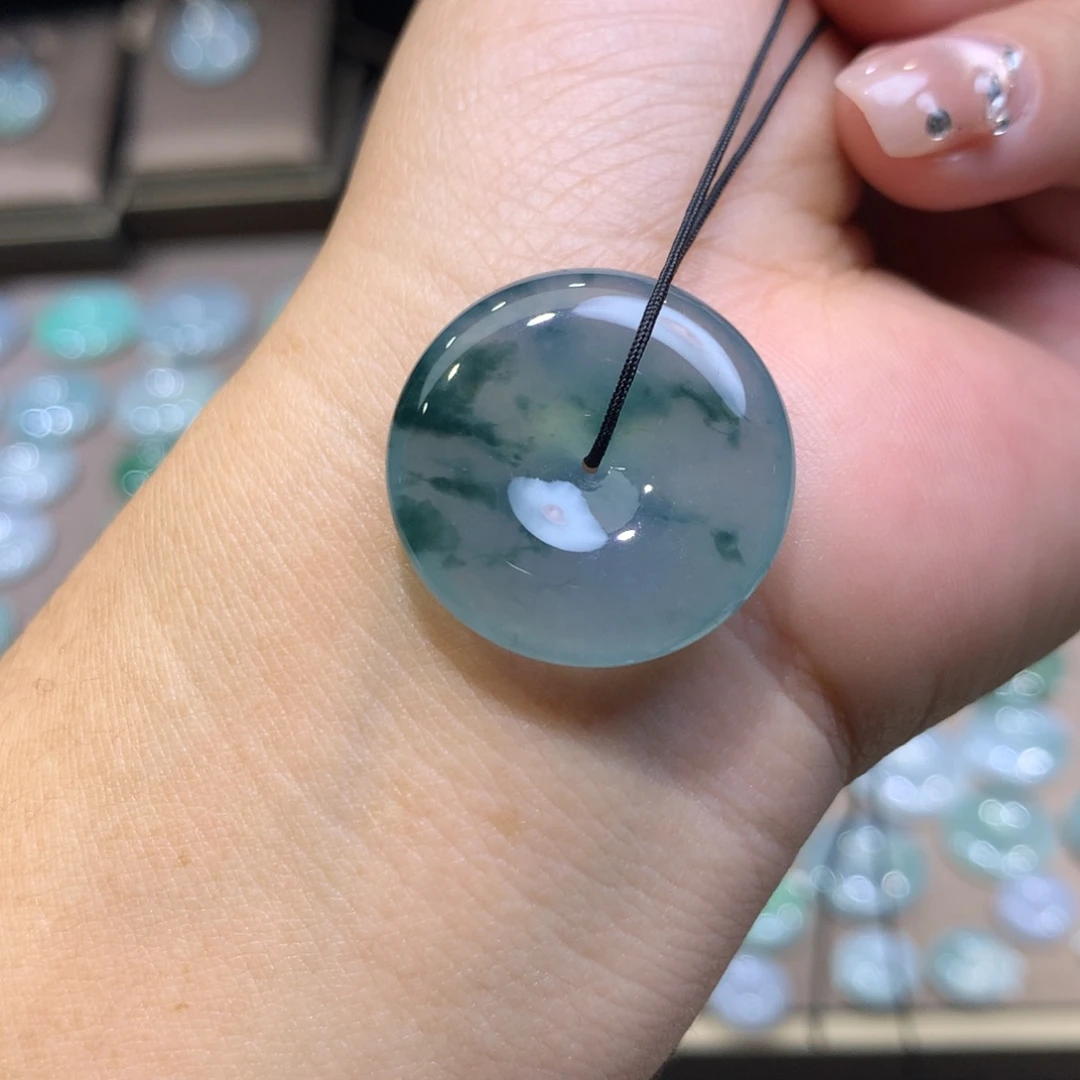 翡翠未镶嵌颈饰平安扣24.2*6.1