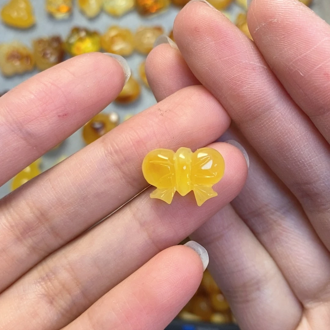 蜜蜡颈饰未镶嵌蝴蝶结