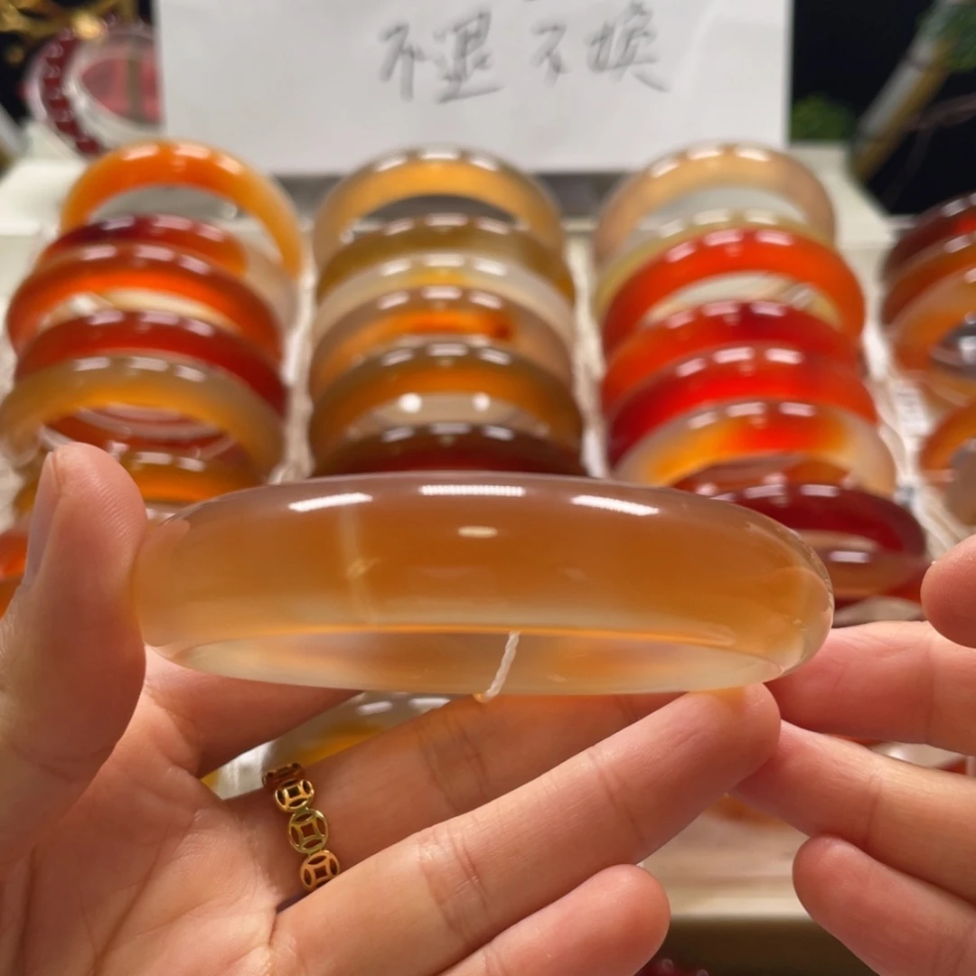 玛瑙/玉髓手镯未镶嵌