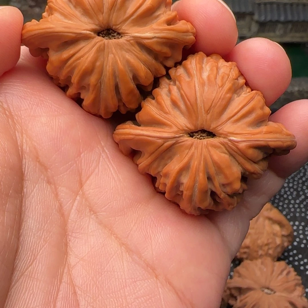 文玩核桃吊坠众***隆汗高楼G-115  39