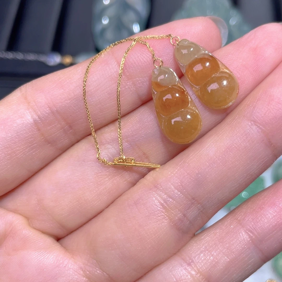 颈饰18K金镶嵌翡翠翡翠