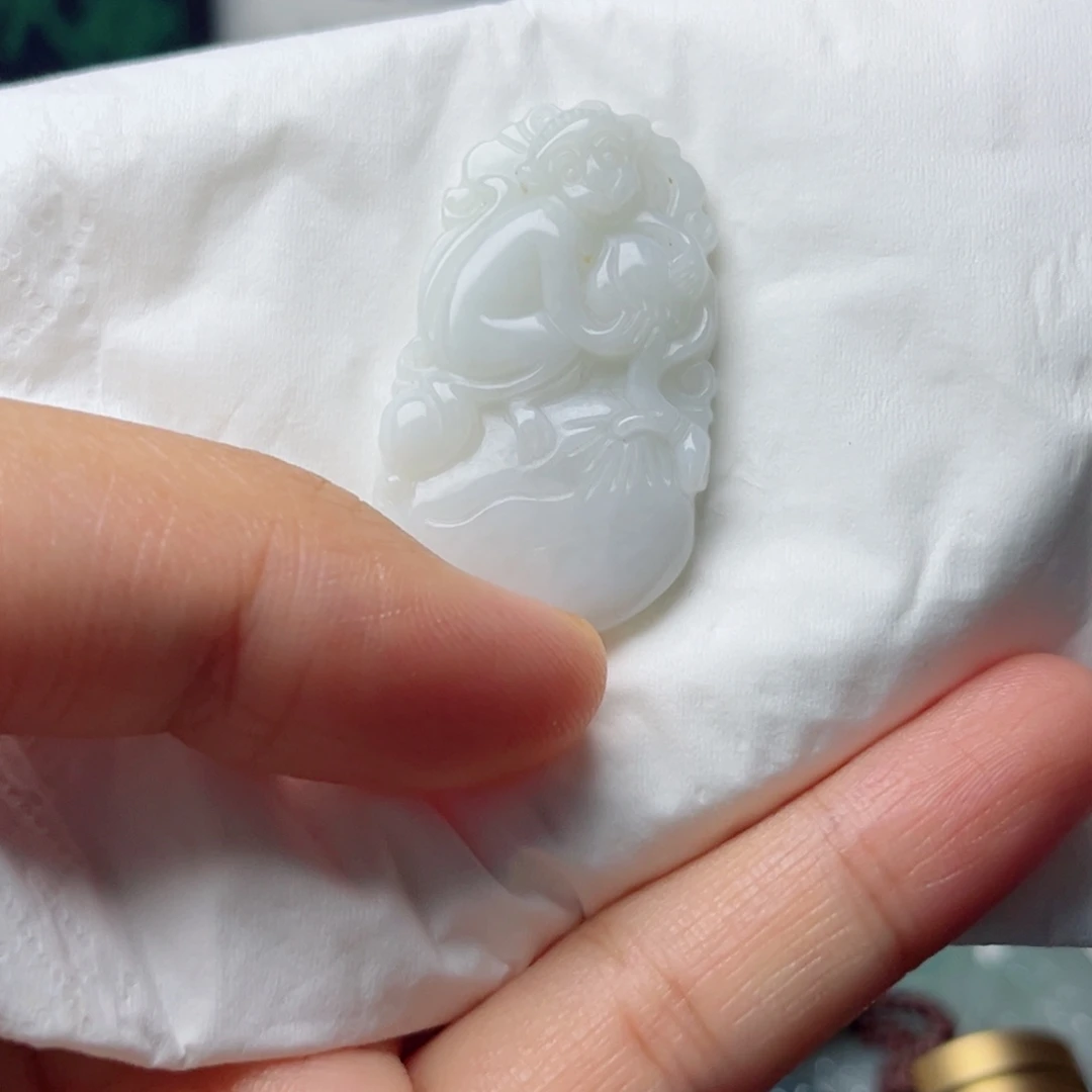 颈饰未镶嵌翡翠挂件