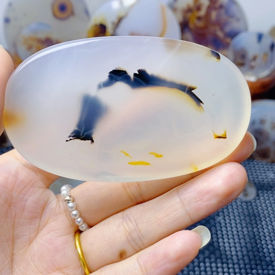 玛瑙/玉髓未镶嵌珠宝奇石