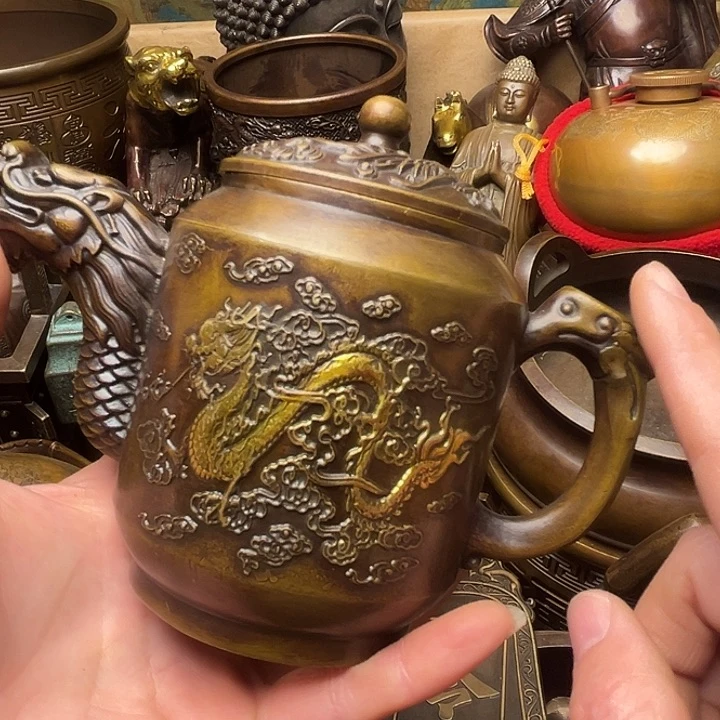 精美铜器批发档口