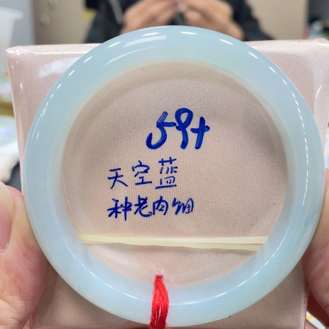 翡翠未镶嵌手镯翡翠手镯