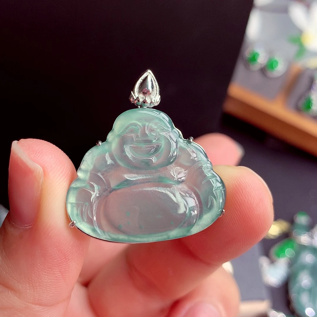 翡翠未镶嵌颈饰挂件