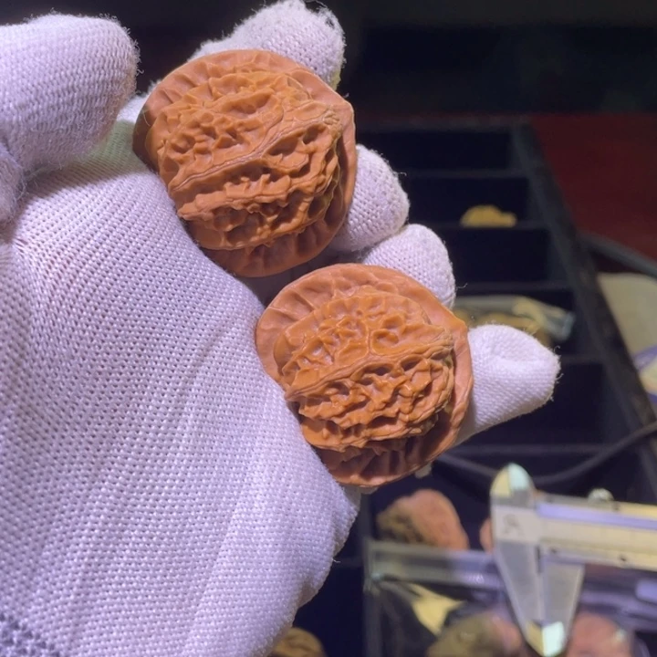 文玩核桃把件宫灯 220