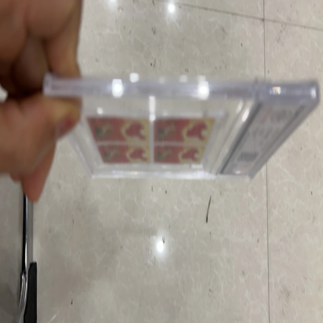 收藏特色   YP  一片红 摆件