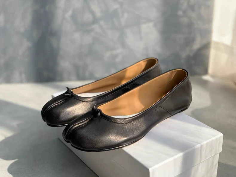 马吉同款爆裂银分趾鞋m6法式浅口平跟分趾女tabi马蹄猪蹄芭蕾舞鞋