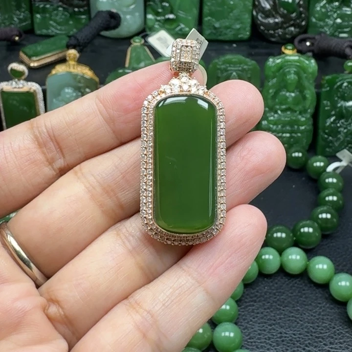 颈饰未镶嵌和田玉