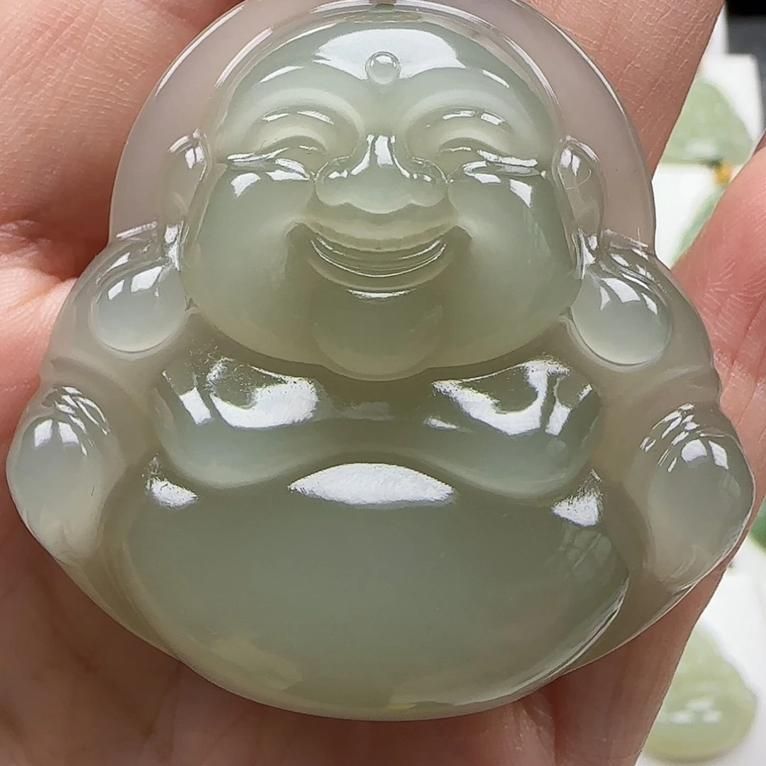 和田玉足金镶嵌颈饰