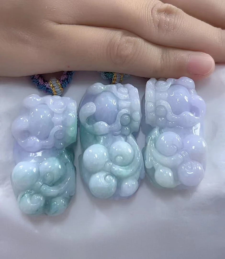 天然翡翠A货淡淡飘紫貔貅（多样性发货只发一个）宽23高42厚11送绳