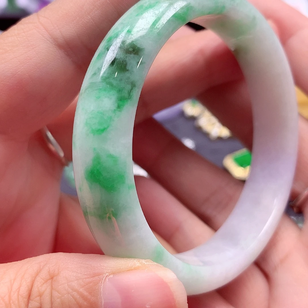 翡翠未镶嵌手镯翡翠