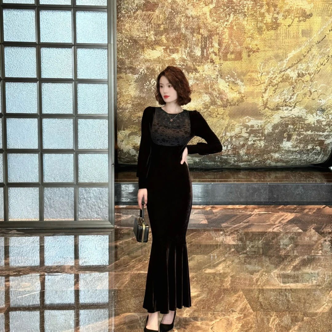 彩彩家【摇曳生姿】秋季显瘦遮肉修身优雅气质复古高级感连衣裙