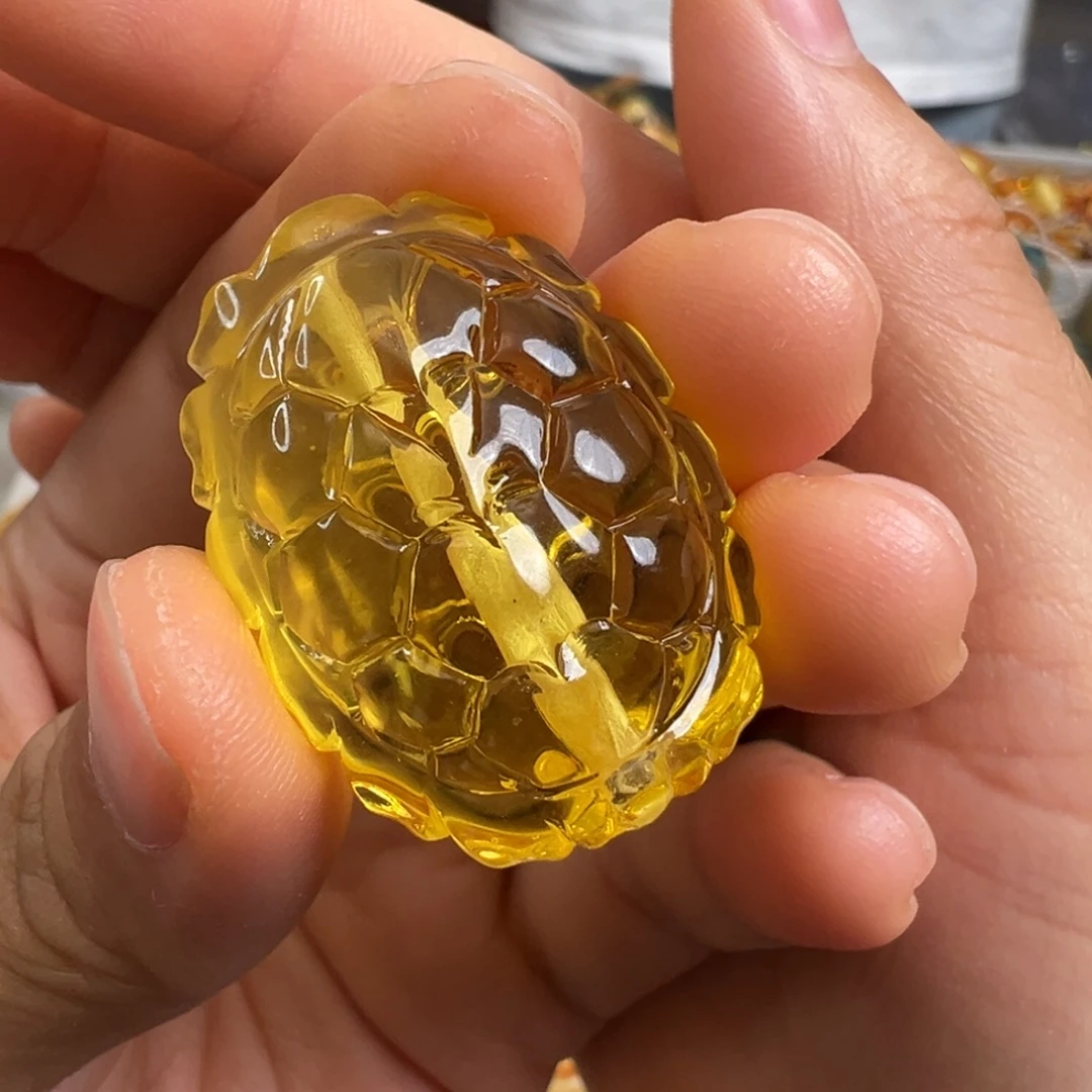 未镶嵌琥珀裸石琥珀