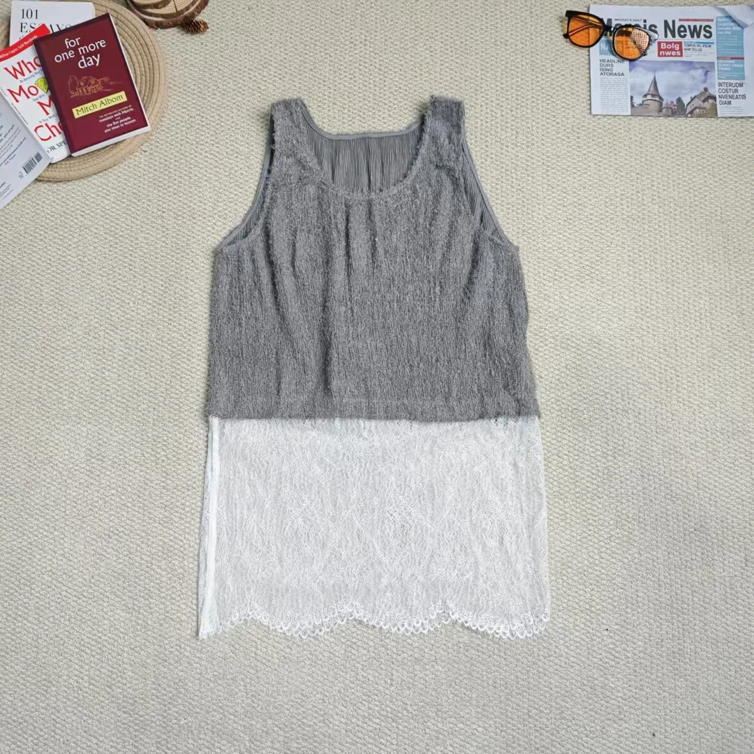 【伊人风尚服饰推荐】2024秋冬新款韩版百搭拼蕾丝提花吊带背心7991