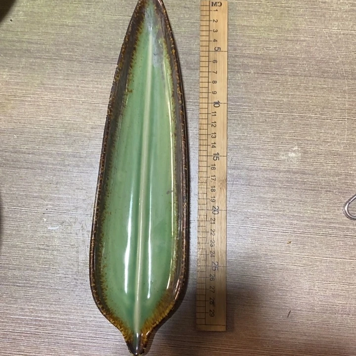 瓷片帝王绿树叶碟一个