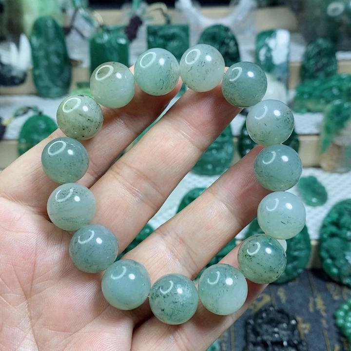 未镶嵌独山玉颈饰