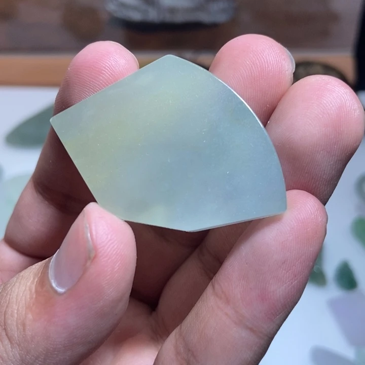 定制翡翠未镶嵌黄翡