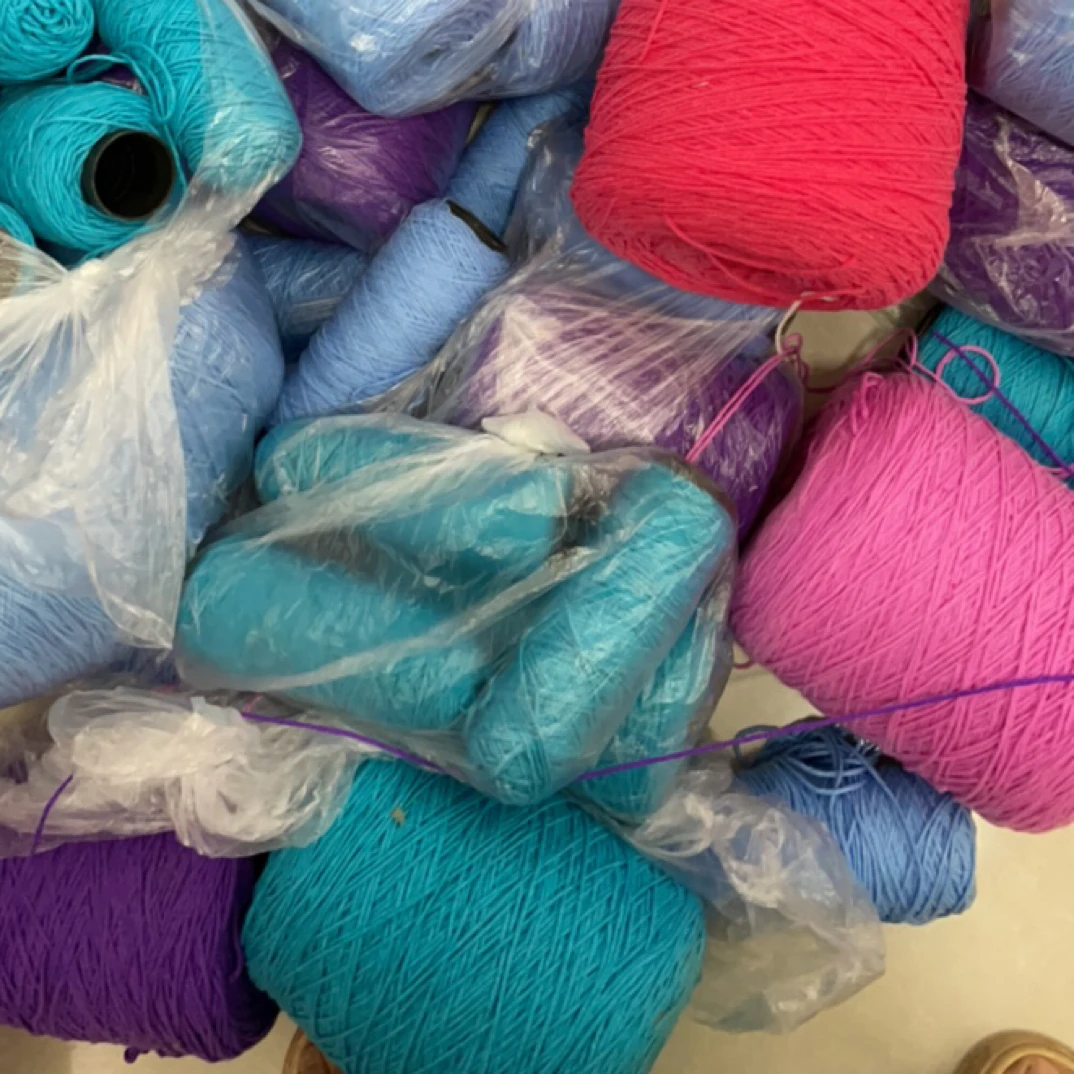 5股牛奶棉中粗线钩毯子