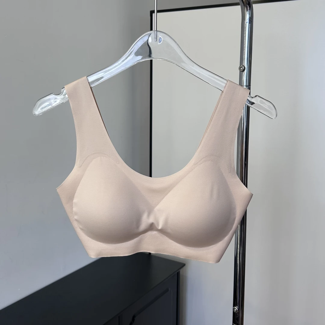 【柳条儿】桑蚕丝版本粉底液内衣 后背有搭扣