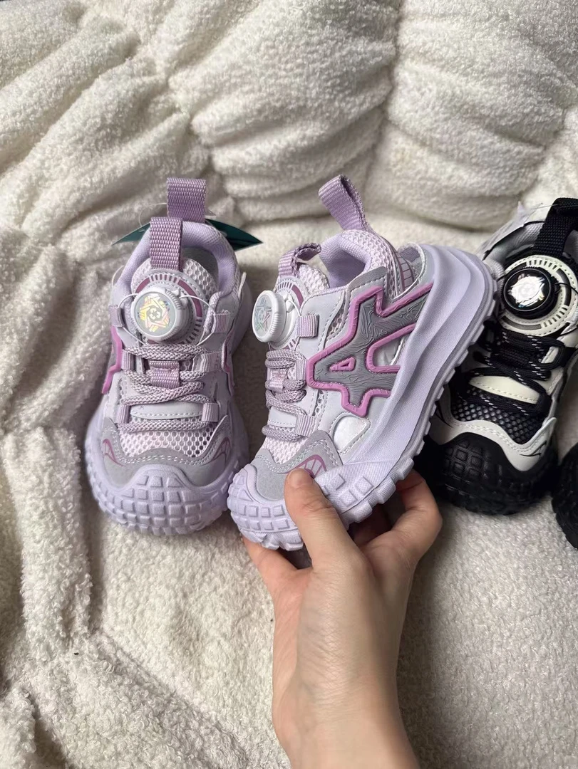 25210B儿童时尚百搭舒适纽扣框架凉鞋