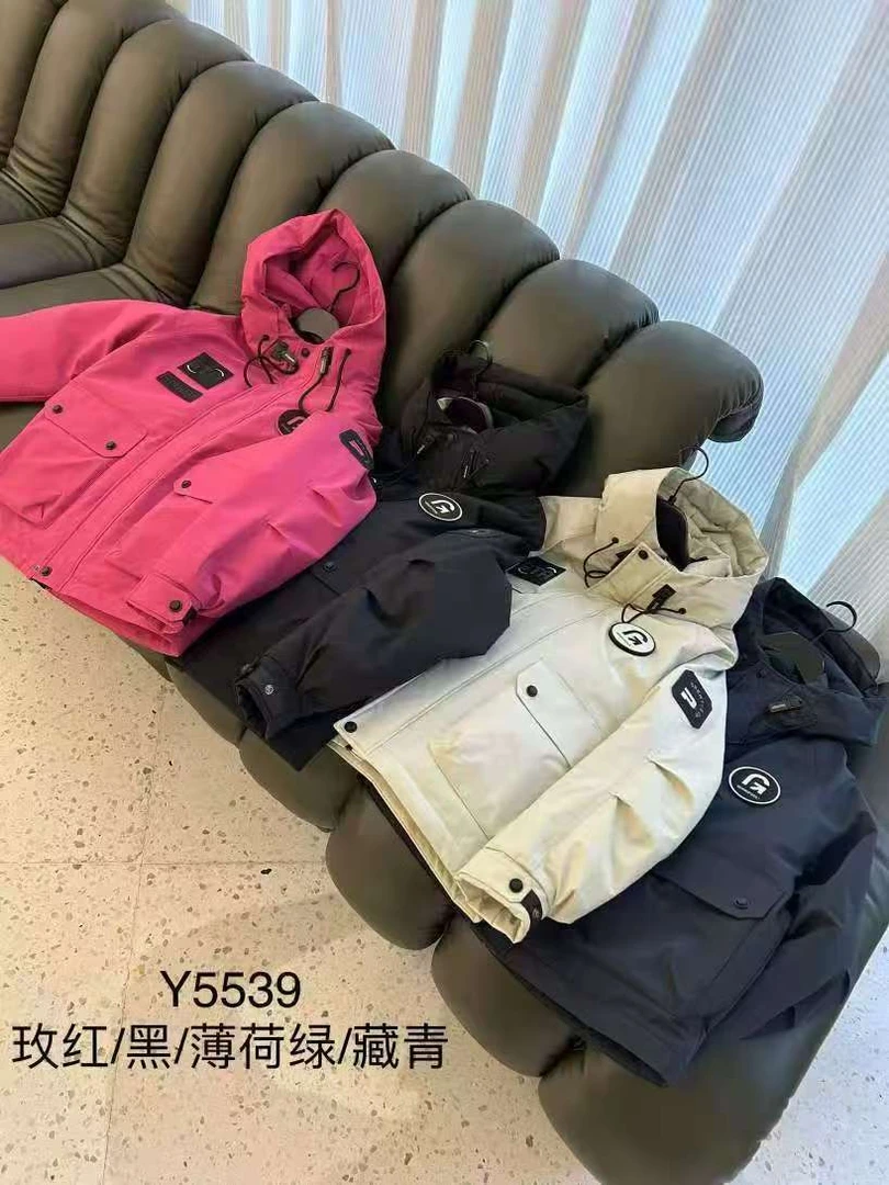 CK 5539高端高质百搭羽绒服
