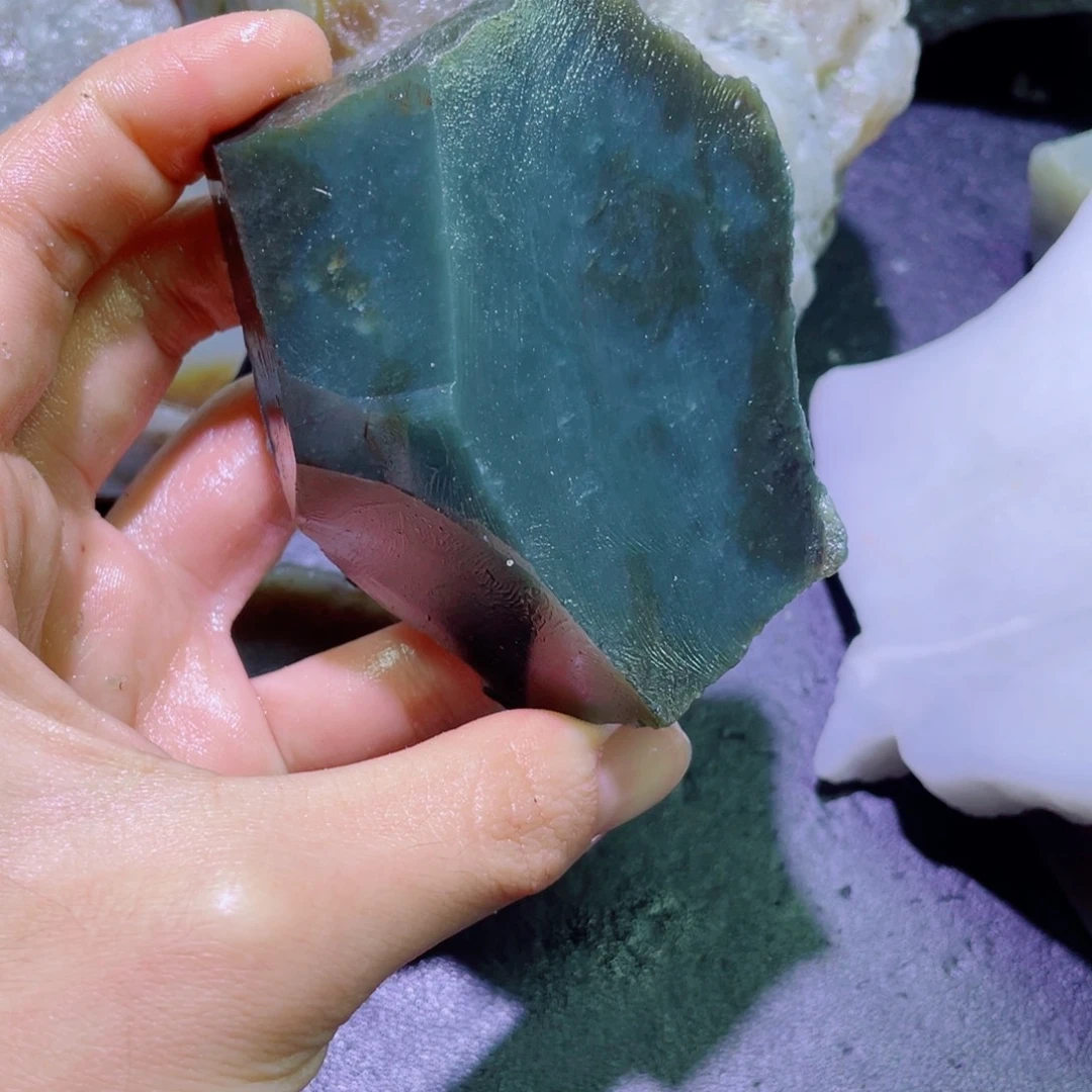 和田玉未镶嵌珠宝半成品