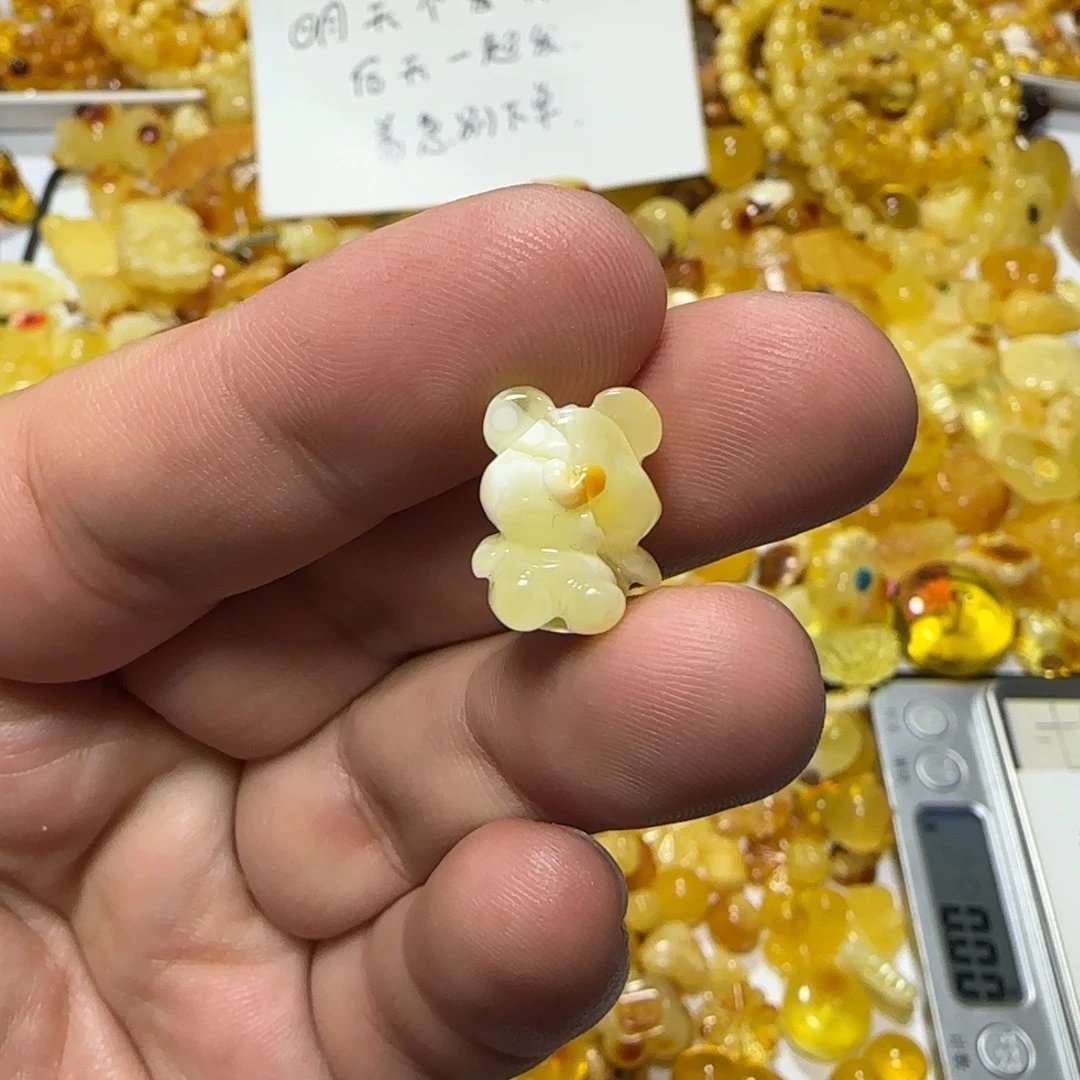 5***/琥珀未镶嵌裸石0.82克