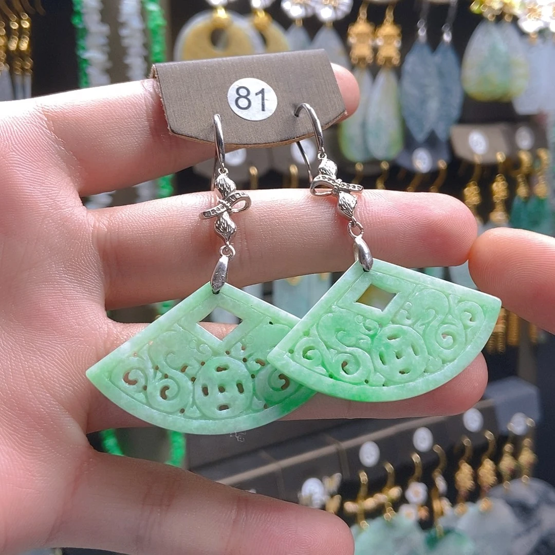 翡翠未镶嵌耳饰翡翠