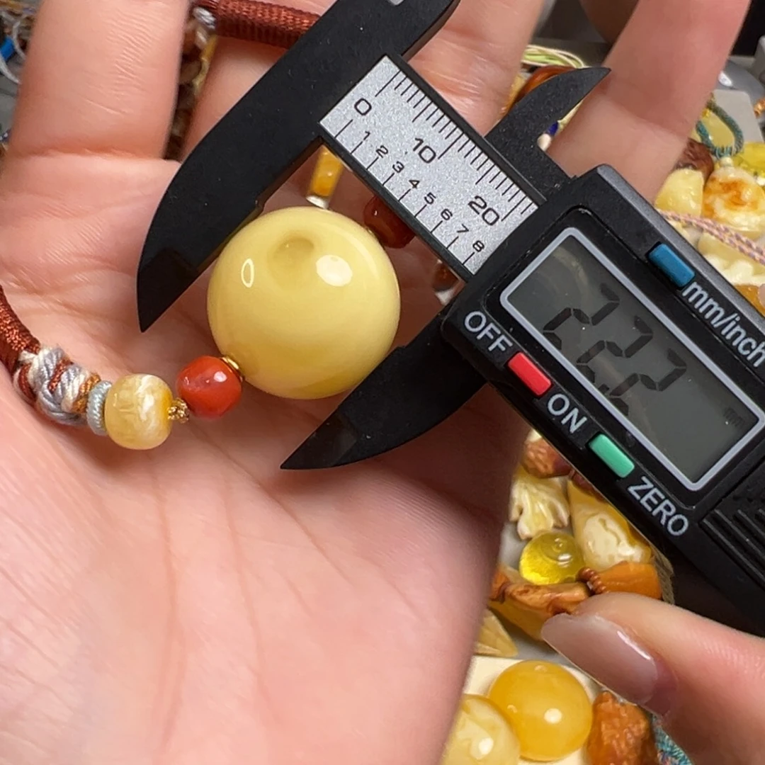 溜***哒裸石蜜蜡未镶嵌蜜蜡