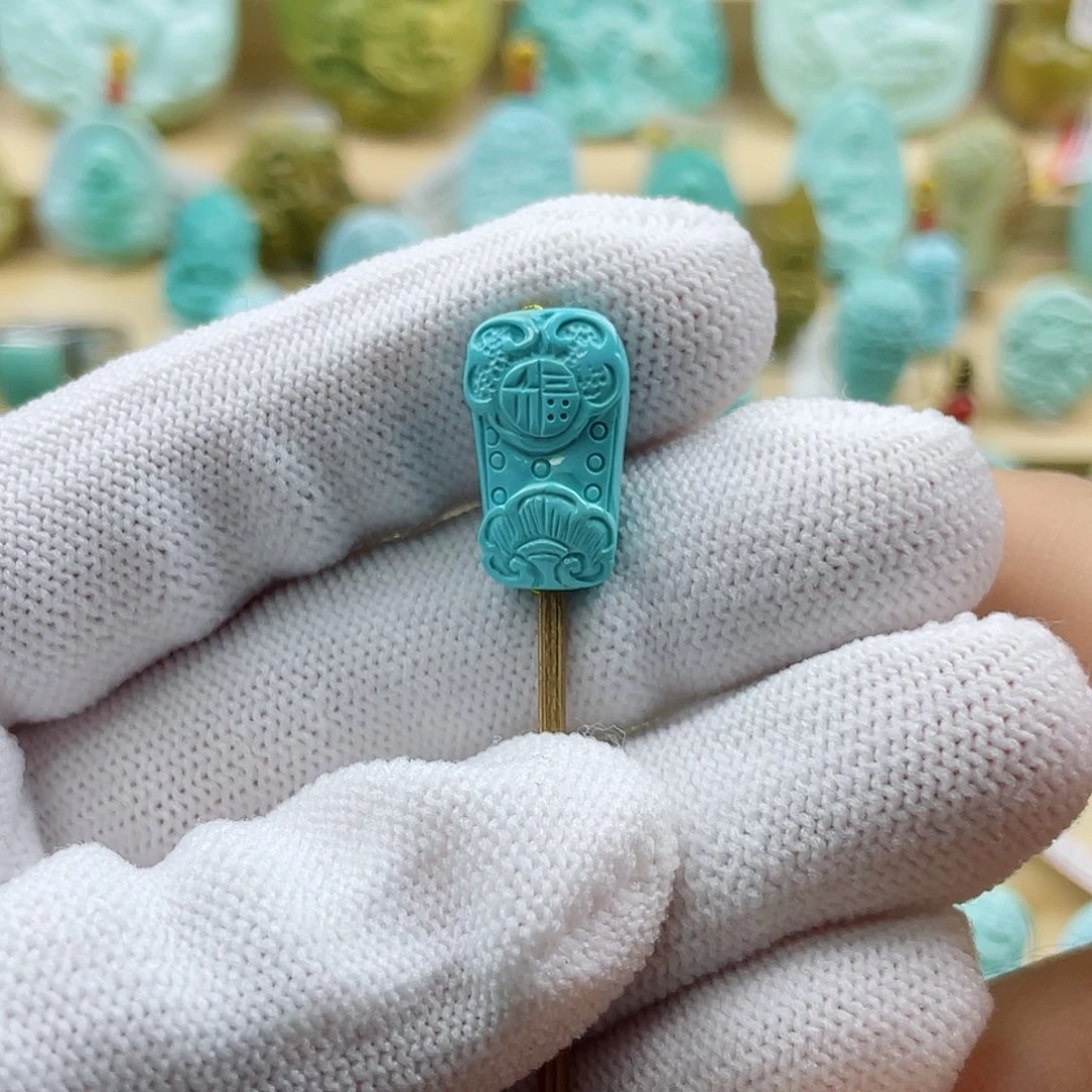 未镶嵌绿松石珠宝奇石