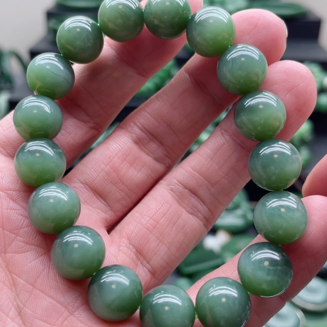 和田玉（碧玉）未镶嵌手链