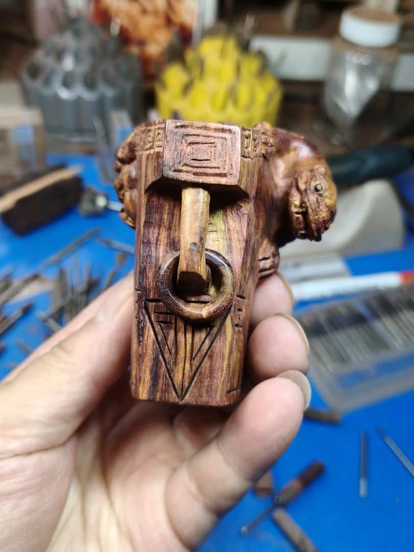 海南黄花梨 螭龙怀把件