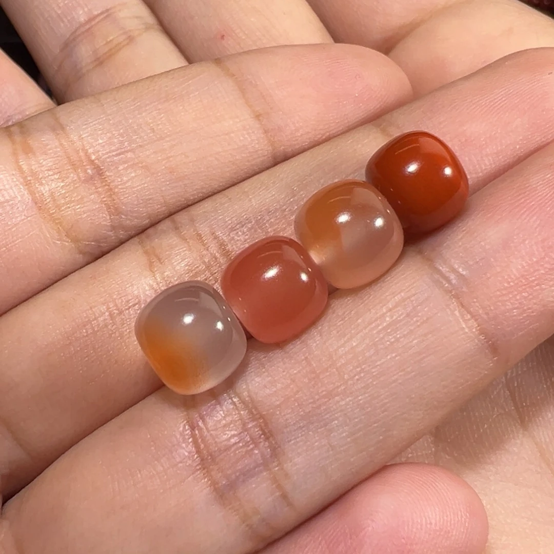 南红玛瑙未镶嵌珠宝奇石许****?