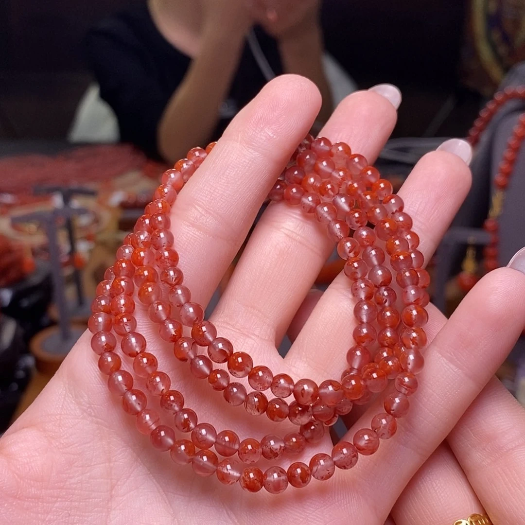 南红玛瑙手串未镶嵌静****?4mm