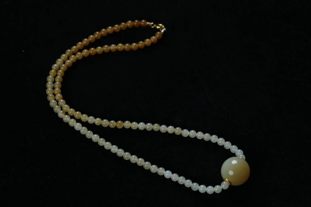 L04Q02和田玉新疆且末渐变色4MM/15MM老玉半糖圆珠项链简约气质