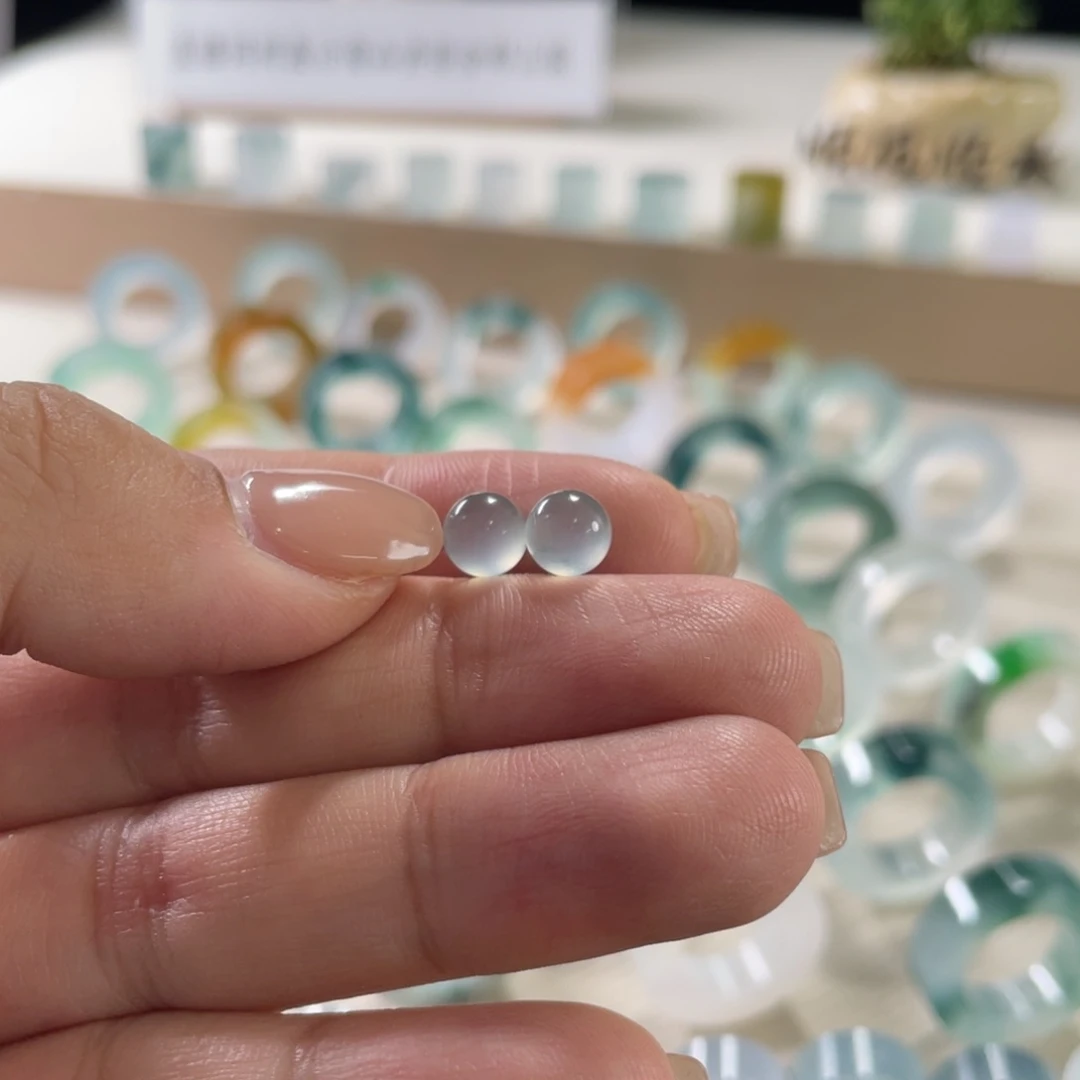 定制翡翠未镶嵌晴钢对珠