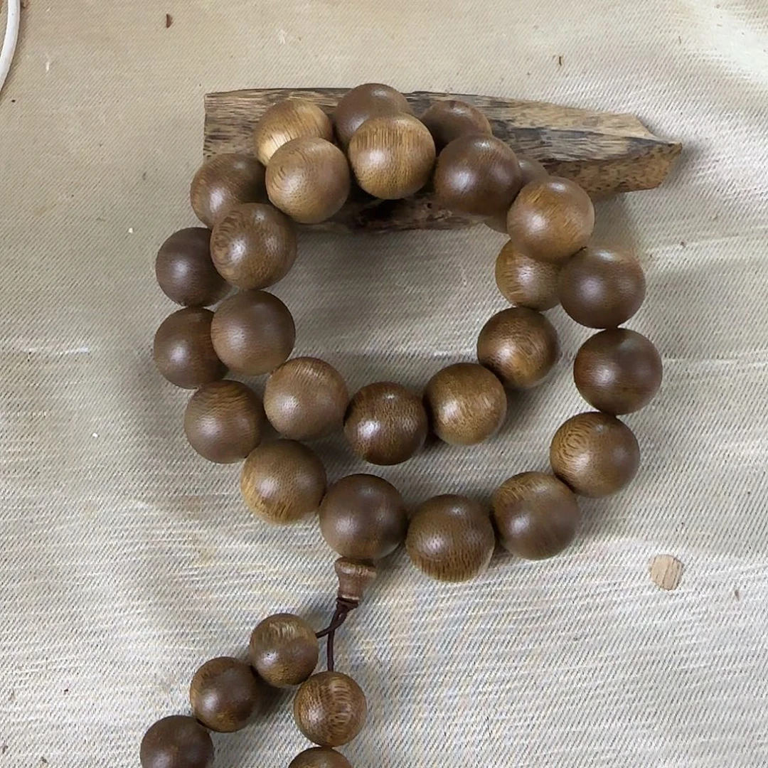 沉香碎屑沉香勾丝➕国香白棋18圆珠手持款收藏级