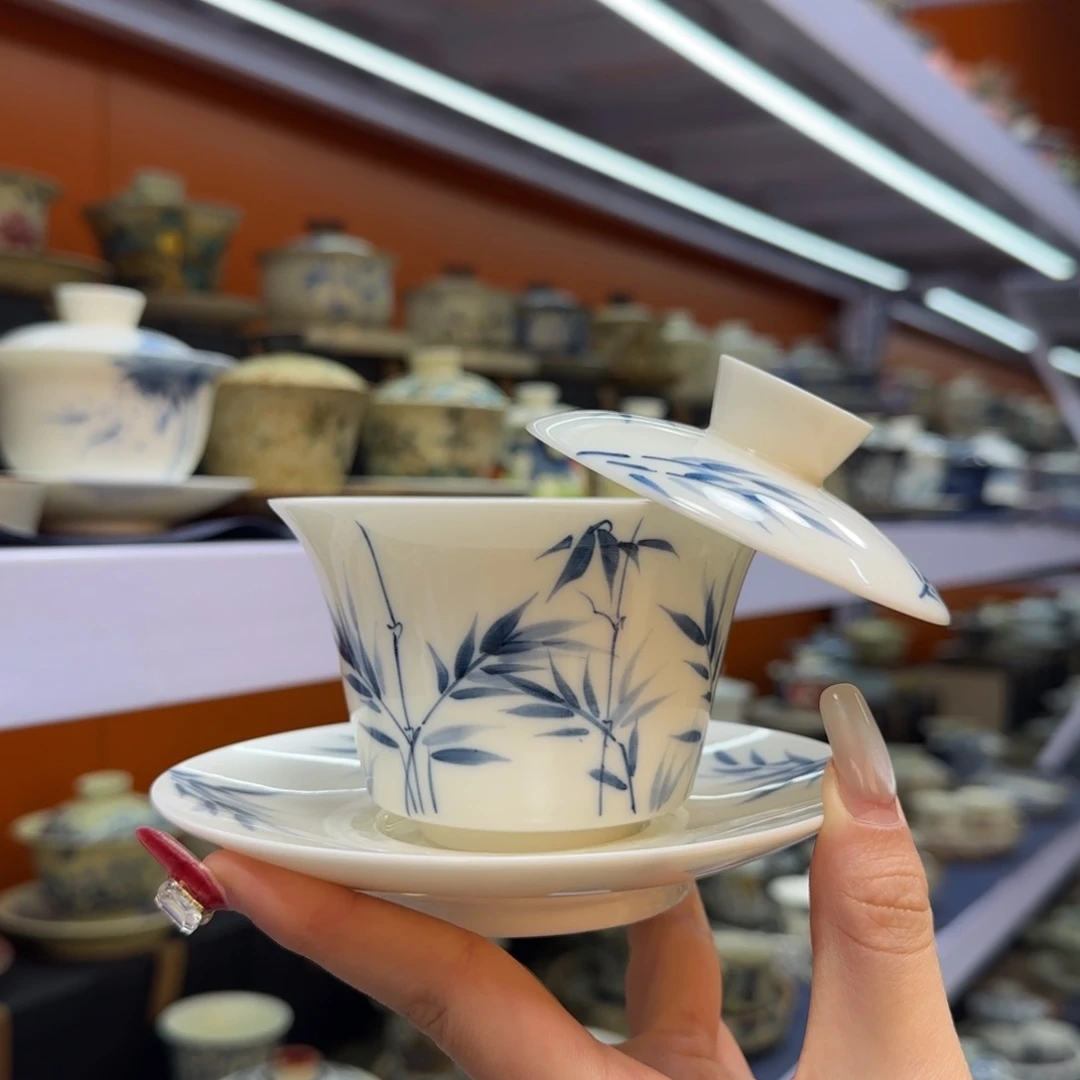 我在外面吃饭呢你在哪了