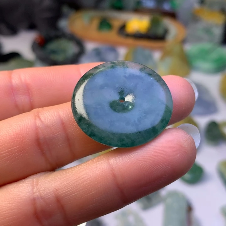 定制翡翠未镶嵌翡翠